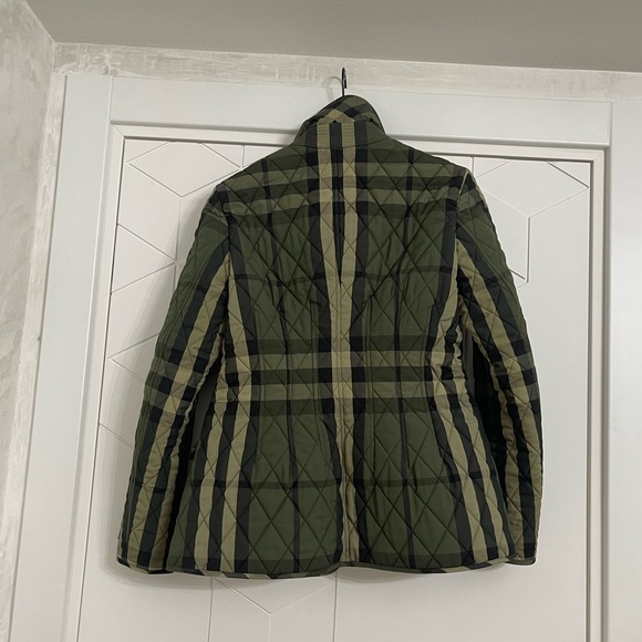 Burberry coat - Picture 8 of 8